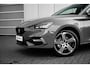 SEAT Leon Sportstourer FR PHEV First Edition | Achteruitrijcamera | Automatisch dimmende binnenspiegel | Dakhemel uitgevoerd in zwart