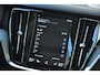 Volvo V60 2.0 T8 Twin Engine AWD Inscription | Leer | Trekhaak | NL-Auto |