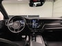 Volvo XC60 T6 AWD Recharge R-Design | Harman Kardon | Adaptieve Cruise Control | Crystal White | 21 Inch | Standkachel met Volvo On Call App | Stoelverwarming voor+achter | Stuurwielverwarming | Full LED Meesturende koplampen | Pilot Assist | BLIS Dode Hoek Detectie