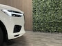 Volvo XC60 T6 AWD Recharge R-Design | Harman Kardon | Adaptieve Cruise Control | Crystal White | 21 Inch | Standkachel met Volvo On Call App | Stoelverwarming voor+achter | Stuurwielverwarming | Full LED Meesturende koplampen | Pilot Assist | BLIS Dode Hoek Detectie