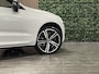 Volvo XC60 T6 AWD Recharge R-Design | Harman Kardon | Adaptieve Cruise Control | Crystal White | 21 Inch | Standkachel met Volvo On Call App | Stoelverwarming voor+achter | Stuurwielverwarming | Full LED Meesturende koplampen | Pilot Assist | BLIS Dode Hoek Detectie