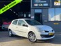 Renault Clio 1.4-16V 8X Renault Clio op voorraad veel opties