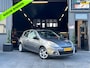 Renault Clio 1.4-16V 8X Renault Clio op voorraad veel opties