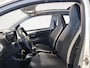 Toyota Aygo 1.0 VVT-i x-joy cabrio * 1e Eigenaar * Carplay * Achteruit Camera * Cruise Control * Lage KM *