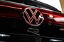 Volkswagen Touareg 3.0 V6 R TSI 462 PK , Panodak, Massage, Trekhaak, Leder, Luchtv