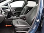 Mercedes-Benz A-klasse 180 Business Solution Luxury | PANORAMADAK | ACHTERUITRIJCAMERA | SFEERVERLICHTING | STOELVERWARMING | PARKEERSENSOREN | CLIMATE CONTROL | CRUISE CONTROL |