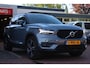 Volvo XC40 T4 Twin Engine *R-Design* | Carplay | Camera | Cruise & Climate Control | Stoel & stuur verwarming | Privacy | Navigatie | PDC |
