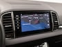 Skoda Karoq 1.0 TSI Sport Deluxe Automaat (APPLE CARPLAY, GROOT NAVI, CAMERA, LEDER/ALCANTARA, STOELVERWARMING, SPORTSTOELEN, ADAPTIVE CRUISE, GETINT GLAS, PARKEERSENSOREN, LED KOPLAMPEN, NIEUWE APK, NIEUWSTAAT)