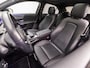 Mercedes-Benz A-klasse 180 Sport Automaat (SCHUIFDAK, GROOT NAVI, SFEERVERLICHTING, DIAMOND GRILL, CAMERA, STOELVERWARMING, LEDEREN SPORTSTOELEN, WIDESCREEN, CRUISE, NIEUWE APK, NIEUWSTAAT)