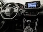 Peugeot 208 1.2 PureTech Sport (APPLE CARPLAY, GROOT NAVI, 360 CAMERA, LEDER, GETINT GLAS, SPORTSTOELEN, LM VELGEN, LED KOPLAMPEN, LANE ASSIST, PARKEERSENSOREN, NIEUWSTAAT)