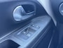 Volkswagen Up! 1.0 move up! BlueMotion Navi PDC