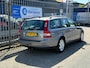 Volvo V50 2.4 Momentum | Automaat | Airco | Cruise | Trekhaak