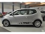 Volkswagen Up! 1.0 high up! BlueMotion // AIRCO // NAVI // CRUISE // CENTRALE VERGRENDELING //