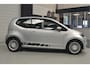 Volkswagen Up! 1.0 high up! BlueMotion // AIRCO // NAVI // CRUISE // CENTRALE VERGRENDELING //