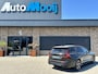 Volvo V60 2.0 T8 Recharge AWD *R-Design* 1e Eigenaar / Black Edition / Harman Kardon / Adaptive Cruise / Leder / Camera / Trekhaak / 19"LMV