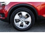 Volvo XC40 2.0 T4 190PK Momentum Automaat | Trekhaak & Sport Leder | Nette en zeer complete Nederlandse XC40 (dealer onderhouden)