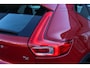 Volvo XC40 2.0 T4 190PK Momentum Automaat | Trekhaak & Sport Leder | Nette en zeer complete Nederlandse XC40 (dealer onderhouden)