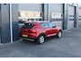 Volvo XC40 2.0 T4 190PK Momentum Automaat | Trekhaak & Sport Leder | Nette en zeer complete Nederlandse XC40 (dealer onderhouden)