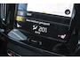 Volvo XC40 2.0 T4 190PK Momentum Automaat | Trekhaak & Sport Leder | Nette en zeer complete Nederlandse XC40 (dealer onderhouden)