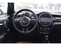 MINI Cooper 5-Deurs (f55) 1.5 60 Years Edition 136pk | Pano | Keyless | Union Jack | Harman/Kardon | Sensoren | Carplay
