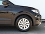 Volkswagen T-Cross 1.0 TSI Life 95PK | Navigatie | Trekhaak | Parkeersensoren | Cruise control | Climatronic