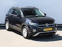 Volkswagen T-Cross 1.0 TSI Life 95PK | Navigatie | Trekhaak | Parkeersensoren | Cruise control | Climatronic
