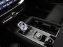 Volvo XC90 2.0 T8 Plug-in hybrid AWD Ultra Dark 455PK AUT. Pano-Schuifdak, Harman-Kardon Audio, Head-Up Display, Stoelverwarming/koeling/massage, Alarm, Adaptieve Cruise, Side Assist, Navi, Four-C Chassis, Trekhaak, 22" LM Velgen