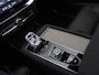 Volvo XC90 2.0 T8 Plug-in hybrid AWD Ultra Dark 455PK AUT. Pano-Schuifdak, Harman-Kardon Audio, Head-Up Display, Stoelverwarming/koeling/massage, Alarm, Adaptieve Cruise, Side Assist, Navi, Four-C Chassis, Trekhaak, 22" LM Velgen