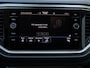 Volkswagen T-Roc 1.0 TSI Style Business 115PK | Navigatie | Stoelverwarming | Trekhaak | Parkeersensoren | Dab+ | Led