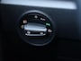 Volkswagen T-Roc 1.0 TSI Style Business 115PK | Navigatie | Stoelverwarming | Trekhaak | Parkeersensoren | Dab+ | Led