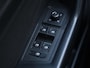 Volkswagen T-Roc 1.0 TSI Style Business 115PK | Navigatie | Stoelverwarming | Trekhaak | Parkeersensoren | Dab+ | Led