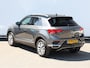Volkswagen T-Roc 1.0 TSI Style Business 115PK | Navigatie | Stoelverwarming | Trekhaak | Parkeersensoren | Dab+ | Led