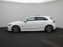 Mercedes-Benz A-klasse 200 Business Solution AMG | Achteruitrijcamera | Parkeersensoren | Stoelverwarming | Panoramadak |