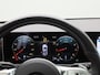 Mercedes-Benz A-klasse 200 Business Solution AMG | Achteruitrijcamera | Parkeersensoren | Stoelverwarming | Panoramadak |