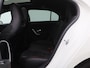 Mercedes-Benz A-klasse 200 Business Solution AMG | Achteruitrijcamera | Parkeersensoren | Stoelverwarming | Panoramadak |