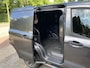 Ford Transit Courier 1.5 TDCI Ambiente Navigatie/Airco/Stoelverwarming/Elektr. verst.bare buitenspieg./Multifunct. Stuur/Tussenschot met ruit/Licht metalen velg./Links en rechts Schuifdeur/Trekhaak