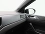 Volkswagen Taigo 1.0 TSi 110 Pk Automaat R-Line Business | Full LED | Trekhaak | Navigatie | Camera | 18 Inch | Privacy Glass | Stoelverwarming | 71.581 Km!!