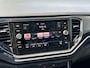 Volkswagen T-Roc 1.5 TSI Sport Business R 150PK DSG | 2x R-line | Trekhaak | Clima | Stoelverwarming |