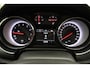 Opel Astra 1.4 Black Edition 150pk | Navigatie | Airco | Sportief | Parkeersensoren Achter | Weinig Kilometers | 1e Eigenaar | 17" Lichtmetalen Velgen | Cruise Control