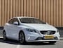 Volvo V40 2.0 D2 Summum Business | Handel/Export | Airconditioning | Afneembare Trekhaak | Lichtmetaal 16'' | Radio/Navigatie | origineel Nederlands | stuurbekrachtiging |