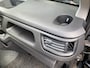 Renault Trafic 2.0 dCi 150 T30 L2H1 Comfort AUTOMAAT NIEUW MODEL MARGE AUTO GEEN BTW VERSCHULDIGD Airco/Park.Sensoren/Cruise Contr.ELektr. vew.+verst.b. Buitenspiegels/Radio met DAB/Led Dagrijverl./Dubb. pass.bank/Hoogte verst.bare stoel/Schuifdeur rechts/Multifunct. verst.b. Stuur/Mistla