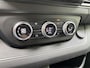 Renault Trafic 2.0 dCi 150 T30 L2H1 Comfort AUTOMAAT NIEUW MODEL MARGE AUTO GEEN BTW VERSCHULDIGD Airco/Park.Sensoren/Cruise Contr.ELektr. vew.+verst.b. Buitenspiegels/Radio met DAB/Led Dagrijverl./Dubb. pass.bank/Hoogte verst.bare stoel/Schuifdeur rechts/Multifunct. verst.b. Stuur/Mistla