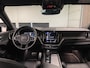 Volvo XC60 T6 AWD Recharge R-Design | Head-Up Display | Stoelverwarming voor+achter | Stuurwielverwarming | Parkeercamera | BLIS Dode Hoek Detectie | Elektrische voorstoelen geheugen | Contour stoelen | Zitting verlenging voorstoelen | Schuifdak | 19 Inch | Keyless