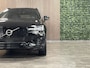 Volvo XC60 T6 AWD Recharge R-Design | Head-Up Display | Stoelverwarming voor+achter | Stuurwielverwarming | Parkeercamera | BLIS Dode Hoek Detectie | Elektrische voorstoelen geheugen | Contour stoelen | Zitting verlenging voorstoelen | Schuifdak | 19 Inch | Keyless