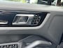 Porsche Cayenne 3.0 E-Hybrid | PASM LUCHTVERING | SPORTCHRONO| PANORAMA/SCHUIF-KANTELDAK | 18-WEG STOELEN | ACHTERRUITRIJCAMERA | ADAPTIEVE CRUISE-CONTROL | NL AUTO | APPLE-CARPLAY |