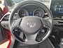 Toyota C-HR 1.8 Hybrid Style CVT-Automaat Incl: FullMap navigatie, Adaptieve Cruiscontrol, Climate control, Blindspot monitor, PArelmoer rood met zwart dak, LM velgen, Stoelverwarming.