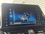 Toyota C-HR 1.8 Hybrid Style CVT-Automaat Incl: FullMap navigatie, Adaptieve Cruiscontrol, Climate control, Blindspot monitor, PArelmoer rood met zwart dak, LM velgen, Stoelverwarming.