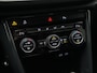 Volkswagen T-Roc 1.5 TSI 150pk Sport Business R Line Navigatie Trekhaak Camera Elek. kofferklep 204