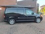 Volkswagen Caddy Maxi 1.2 TSI Comfortline 105PK Airco / 7 Zitplaatsen / Parkeer Sensoren / Privacy Glas / 2 Schuifdeuren