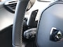 Peugeot 208 Hybrid 100PK e-DCS6 Allure | AUTOMAAT | Navigatie | Parkeersensoren | LED | Lederen Stuurwiel | Climate Control | Cruise Control | 16" LMV | Apple Carplay/Android Auto | Privacy Glass |